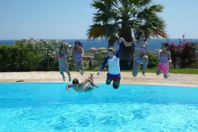 Image de Villa Eleni - Vue imprenable sur la plus belle plage d'Athènes