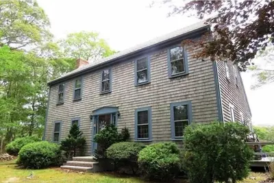 Image de Inviter la maison coloniale 3br près de la ville