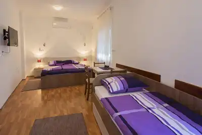 Image de Chambre privée avec salle de bain privée