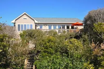 Image de Beacon's Reach Oceanfront 4bd / 4. 5ba w / ascenseur. Spa, piscines et courts de tennis