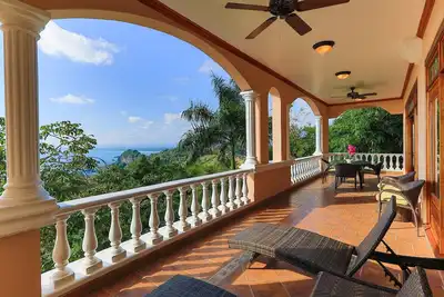 Image de Condo de luxe 2 chambres avec vue sur l'océan au coeur de Manuel Antonio