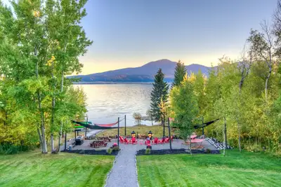Image de Luxury Lakefront Lodge - moins de 15 minutes à Yellowstone - vues postales à 360 degrés