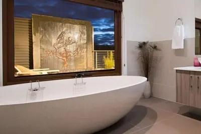 Image de Hibernate - Gully Views, Stone Bath, Great Spaces