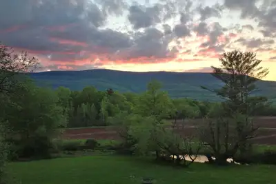 Image de Ferme moderne avec vue sur la montagne Catskill
