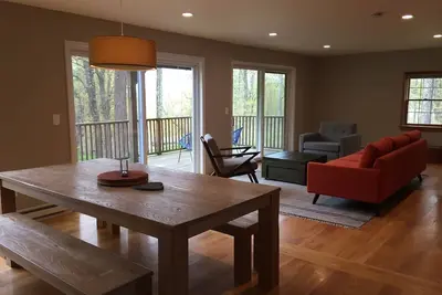 Image de RÉCEMMENT RÉNOVÉ. Maison familiale de luxe pour toutes les saisons: ski, Woodstock, Hits