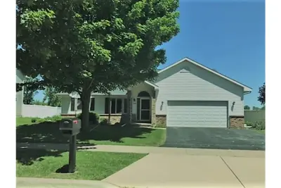 Image de 5 Star Reviews, 5-Bedroom Home 10 personnes, 3-Bath, bain à remous, salle de jeux, si belle!