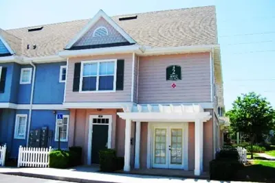 Image de Vb007 Maison de ville en location de vacances à Venetian Bay, mignon et confortable, à seulement 6 miles de Disney