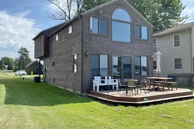 Image de Location de maison génial 3 Bdrm Oneida Lake - Waterfront Retreat