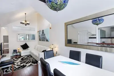 Image de Cooks Hill Chalets - Petite Chalet