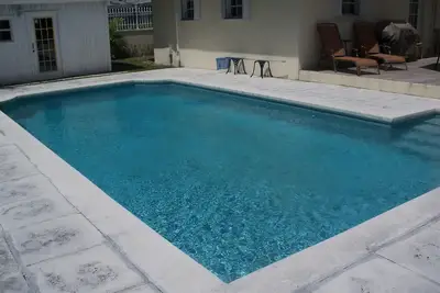 Image de Cable Beach 2 chambres - Une nouvelle marque avec piscine