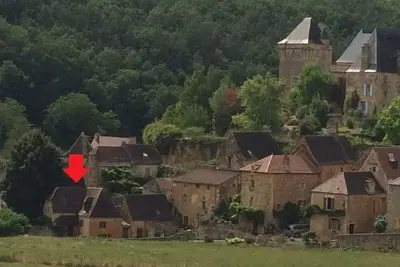 Image de Charmante maison avec jardin et piscine au coeur du village médiéval