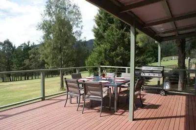 Image de Escarpe Country Club Chalet