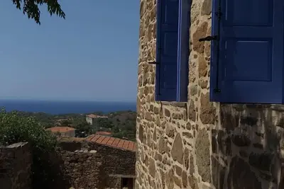 Image de Appartements traditionnels en pierre entièrement rénovés