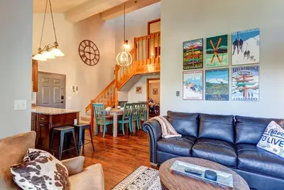 Image de Prix du feuillage d'automne! Ski-In, condo Ski-Out 4 Br, emplacement idéal et Vues!