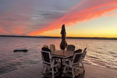 Image de Seneca Lake - Près de vignobles \/ brasseries et grands couchers de soleil