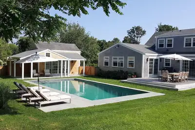 Image de Nouvelle maison de luxe avec piscine et cabane / maison d'hôtes près de la ville, de Cisco et des plages