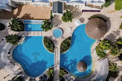 Image de Luxe 4 Bed \/ 4 Bain Penthouse de deux étages avec vue sur l'océan