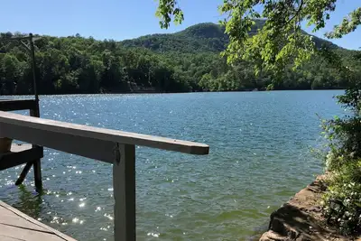 Image de Parfait pour les grands groupes! Autour du lac - Carolina Properties