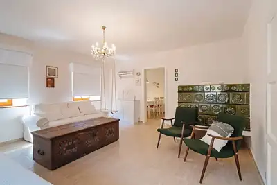 Image de appartement spacieux et bien équipé dans un village paisible en pleine nature