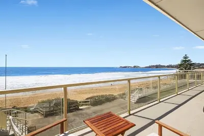 Image de Sur La Plage # 13, Beachfront, Vue Imprenable Sur L'Ocean