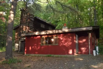 Image de Retraite rustique sur la route des vins du lac Seneca - Romantique, Famille et Animaux acceptés