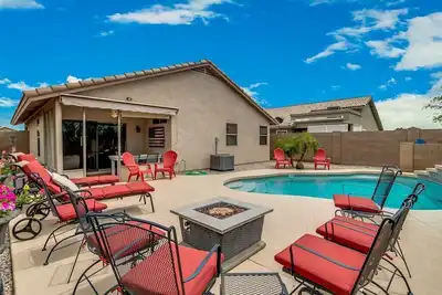 Image de ** Piscine Chauffee ** 3 Chambres À Coucher 6 Personnes À Apache Junction