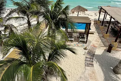 Image de Promo Beachfront 4 Bdrs. ** 16-23 mars $ 1, 980usd Wi-Fi, femme de ménage, Sports nautiques