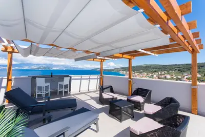 Image de Adriatic House Ap 3; appartement neuf de luxe au dernier étage à Slatine, près de Trogir