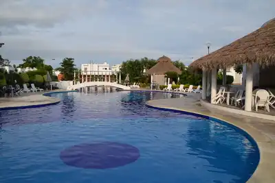 DÉLICIEUX 2 ÉTAGES À 5 Minutes De La Plage Dans Une COMMUNAUTÉ FERMÉE