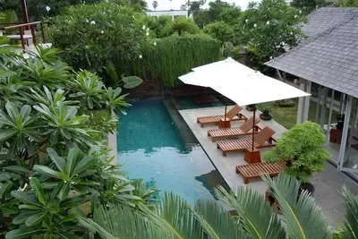 Image de 4 Br, 250m de la plage, du personnel et de la Relaxe