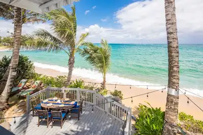 Image de ★ Sandy Beachfront Home ★ Rénové 2017-18 \/ Kayaks \/ Blanchisserie \/ WiFi \/ Parking \/ Ac.