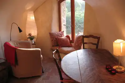 Image de Cozy Romantic Hideaway with River View In Medieval Village