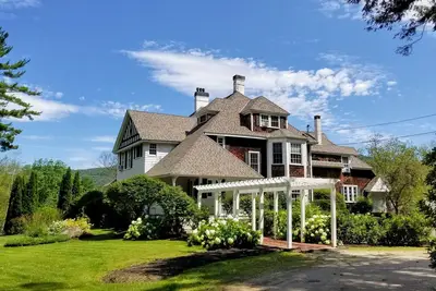 Image de Manoir historique élégant et spacieux dans les White Mountains -Skiing, Story Land, Plus