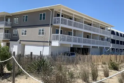 Image de Condo mignon au 2ème étage à quelques pas de la plage