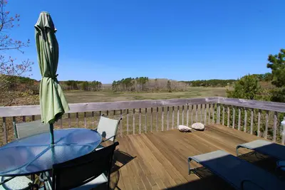 Image de Maison joliment meublée, près du lieutenant. Île
