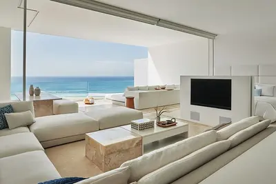Image de Viceroy Ocean View Apartment avec services hĂ´teliers
