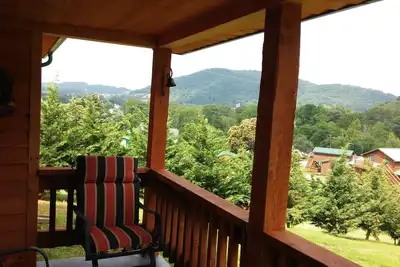 Image de Magnifique chalet sur une colline avec vue panoramique