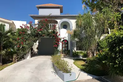 Image de Escape to Paradise 3. / 3. 5 Maison avec piscine privée