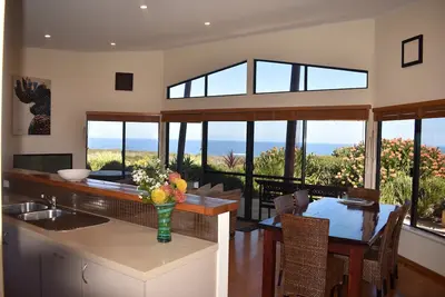 Image de Redgate Beach Escape