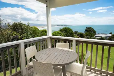 Image de Maketu Sea Magic \"Bach Retreat\"