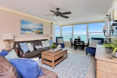 Image de Gulf Front niveau exécutif Condominum 2 suites Master / 2 salles de bain complètes