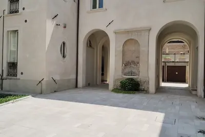 Image de Centre L'Aquila pour de courtes périodes - int. 8