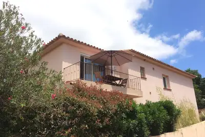 Image de Superbe appartement de type méditerranéen dans résidence très calme.