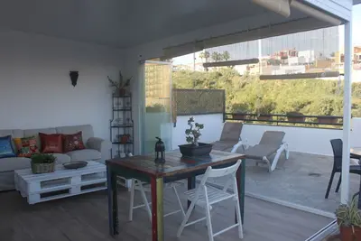 Image de Magnifique penthouse sur la côte, avec grande terrasse, vue sur la mer et Wifi