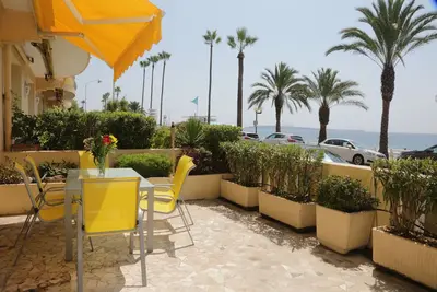 Image de Sea view, Beach-Front Cannes Apart, Central, 2 Bed\/2 Bath, A\/C, Parking, Wifi