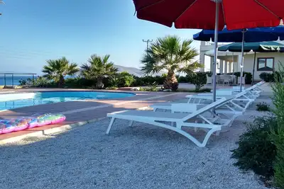 Image de Oceanis Apartment Suite - Un emplacement spectaculaire en bord de mer