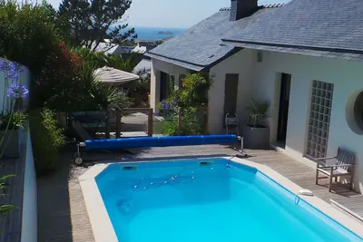 Image de Villa Avec Piscine Chauffee Vue Sur La Mer D'Iroise et l'Île Ouessant