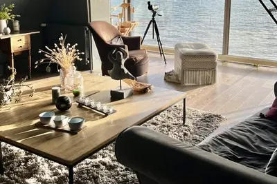 Image de Exceptional on the seafront, beautiful Coutainvillaise villa.