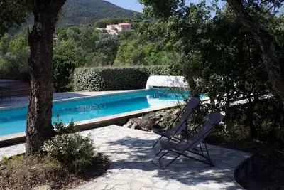 Image de Villa 300m2, Ac, piscine, 12 lits, vue imprenable, mer12km, ok pour 2ou3 familles