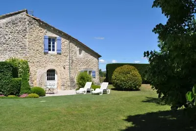 Image de Entre Provence et Ardèche, gîte du mas chazel proche d'uzès et Nîmes